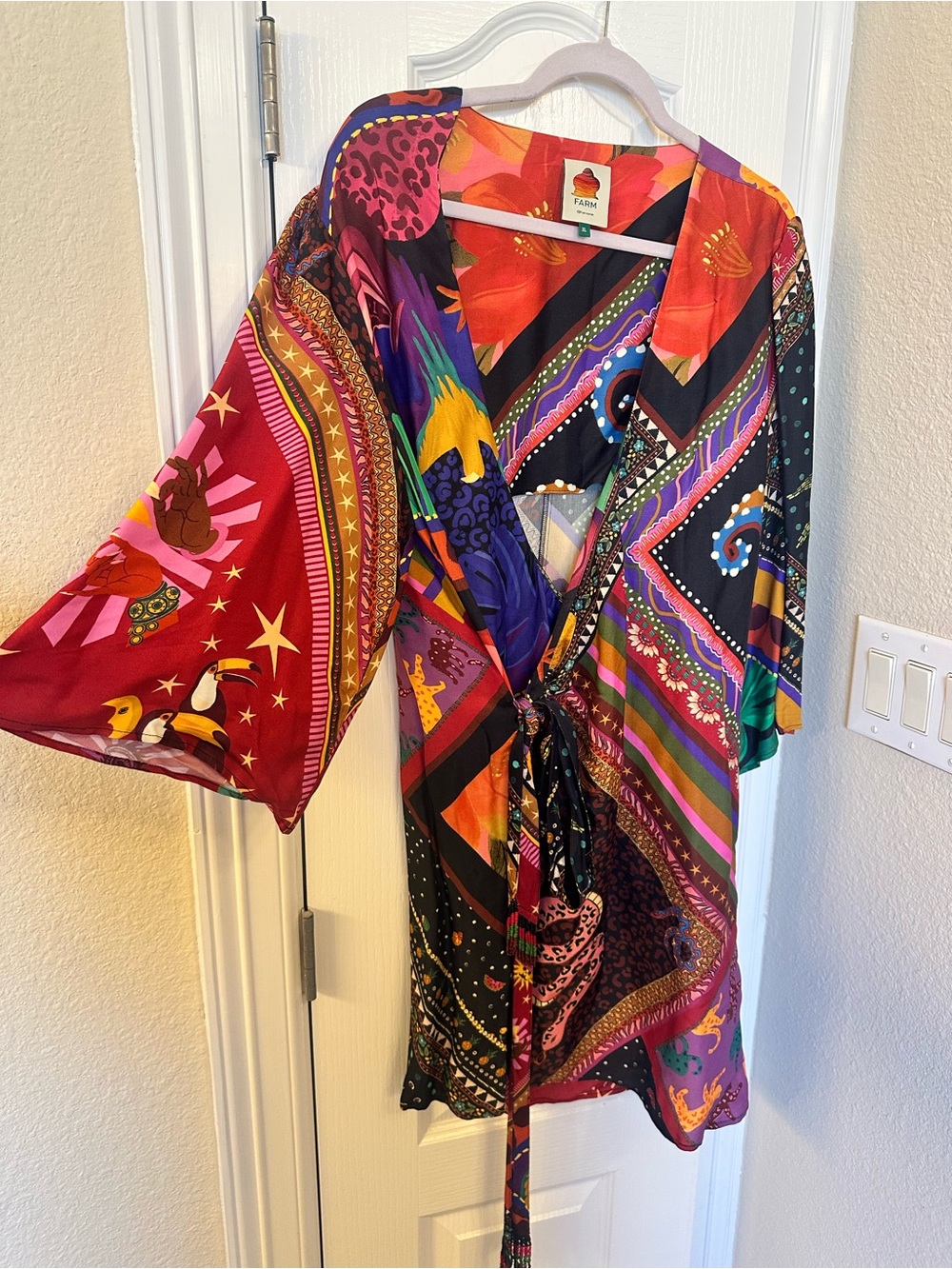 FARM Rio Bold Multicolor Printed Tie-Waist Kimono - Picture 3 of 7